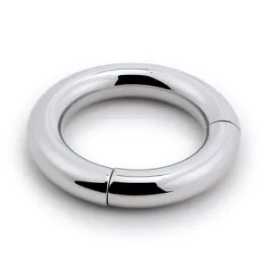0685M      Babe Magnet Stainless Steel Magnetic Ball Stretcher Ring. Large