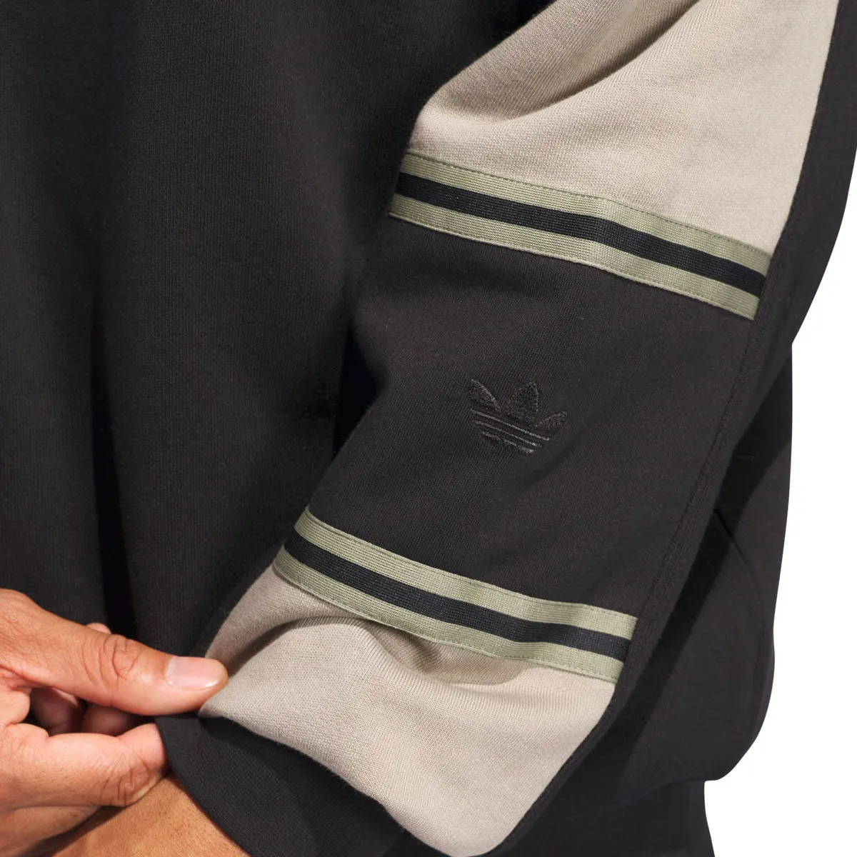 Adidas Skate Crew Sweatshirt - Black/Beige