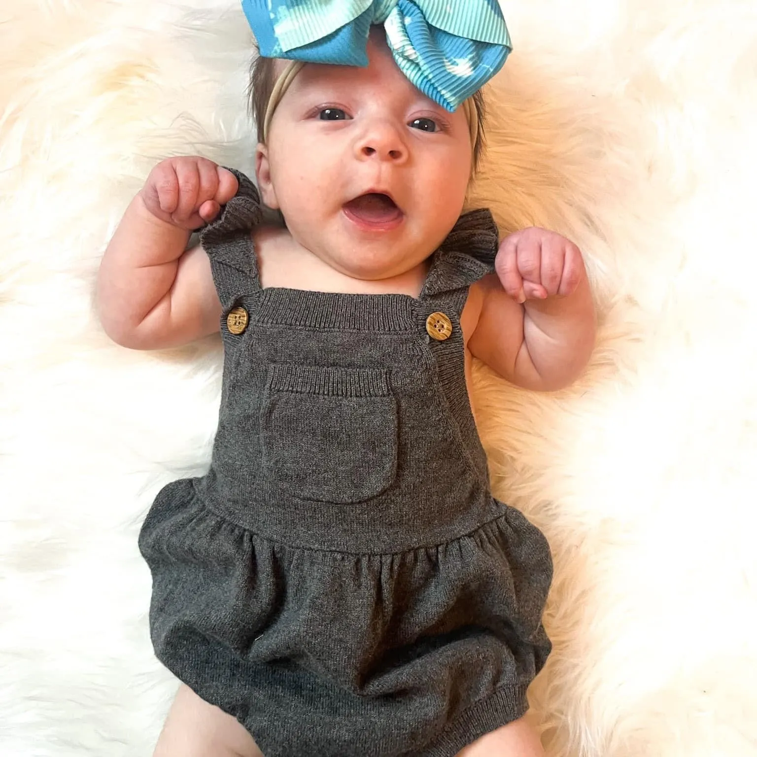 Splash of Blue Bow