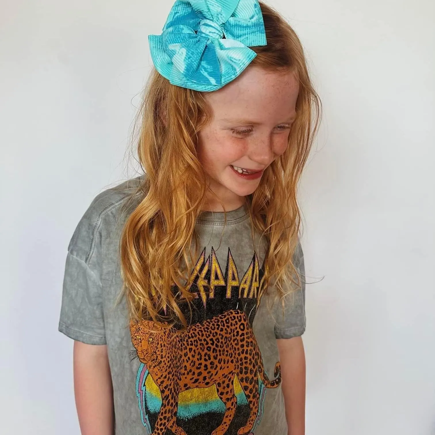 Splash of Blue Bow